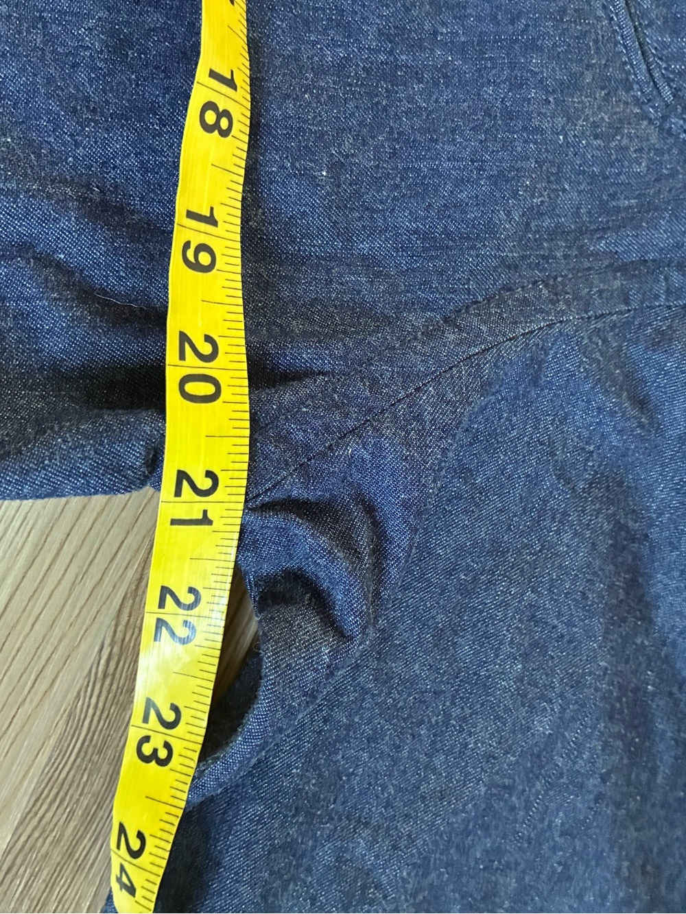 Hard Rock Café Denim Snap-Up Shirt Ho Chi Minh City Guitar Graphic Men’s L - Picture 8 of 14